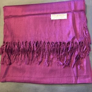 Pashmina scarf